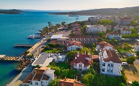Ezer Hotel  2*